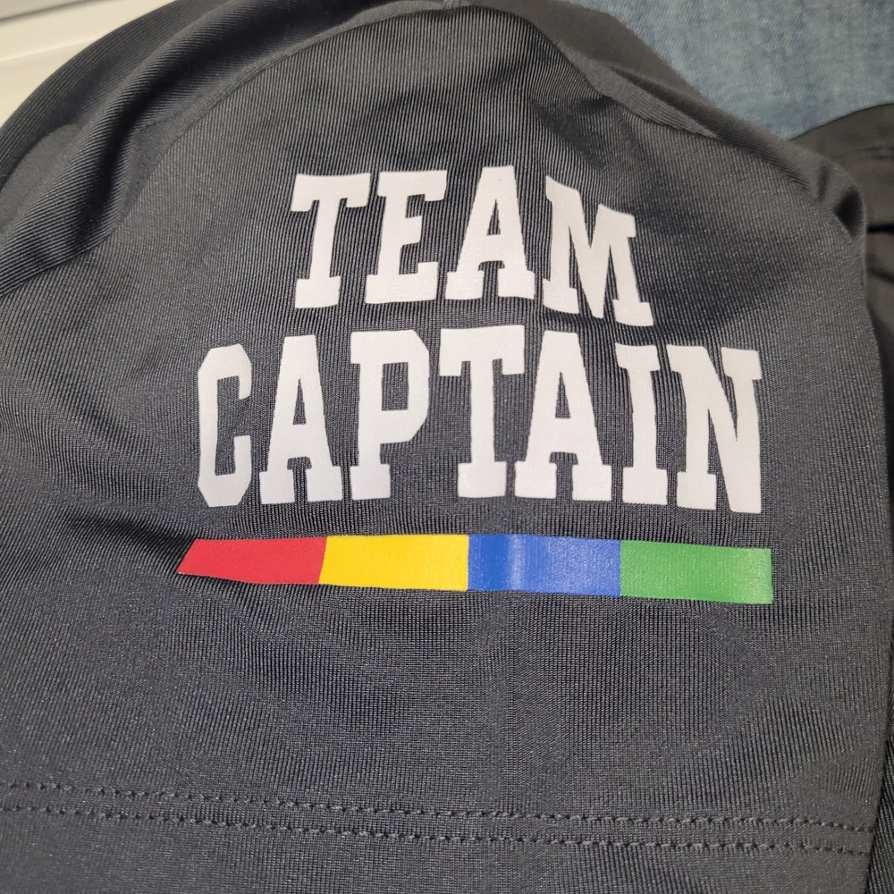 Harry Potter Hogwarts Quidditch T-Shirt - Picture 5 of 8